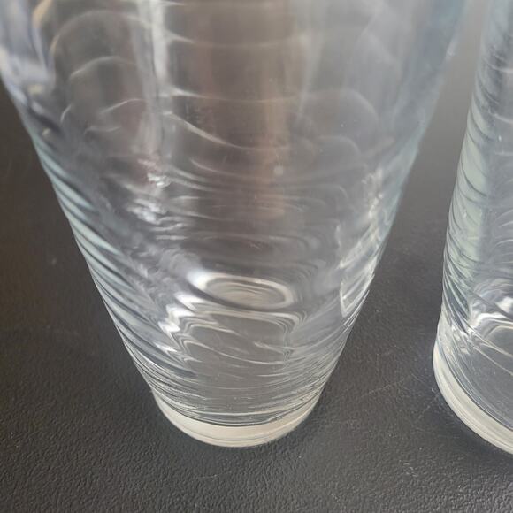Set of 2 Libbey Wavy Drinking Glass 6 high Wave pattern 16 oz Very Nice - Picture 8 of 11